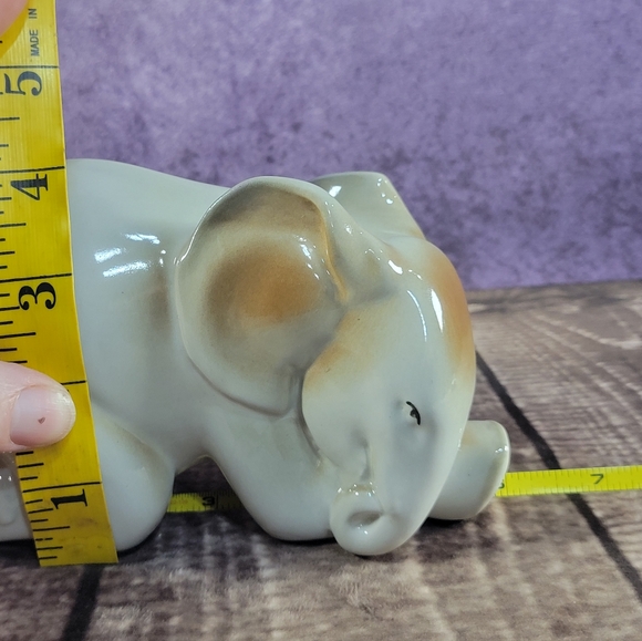 Lomonosov USSR Vintage Porcelain Sleeping Baby Elephant Figurine - Picture 8 of 8